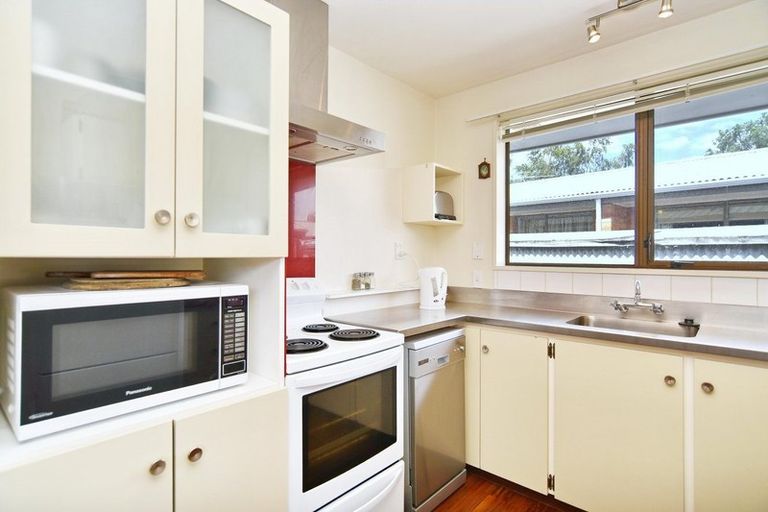 Photo of property in 4/81 Picton Avenue, Riccarton, Christchurch, 8011