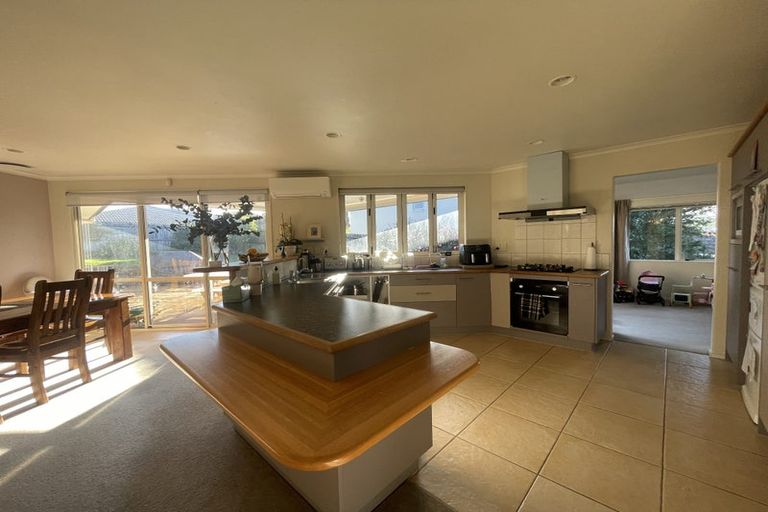 Photo of property in 83 Te Wharau Drive, Greenhithe, Auckland, 0632