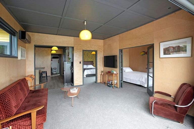 Photo of property in 347 Marine Parade, New Brighton, Christchurch, 8061