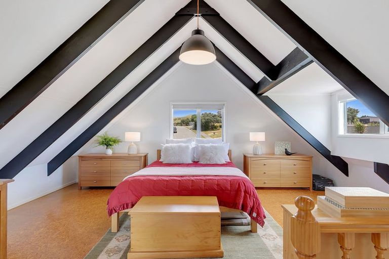 Photo of property in 14 Tikati View, Titahi Bay, Porirua, 5022