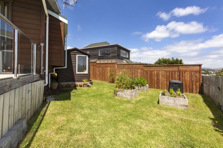 Photo of property in 16 Solway Place, Papakowhai, Porirua, 5024