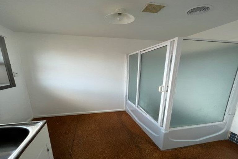 Photo of property in 68 Greendale Avenue, Avonhead, Christchurch, 8042