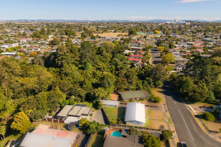 Photo of property in 24 Splitt Avenue, Glenview, Hamilton, 3206