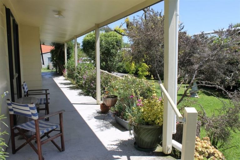 Photo of property in 46a Te Manuao Road, Otaki, 5512