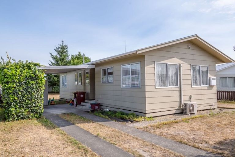 Photo of property in 17 River Road, Masterton, 5810