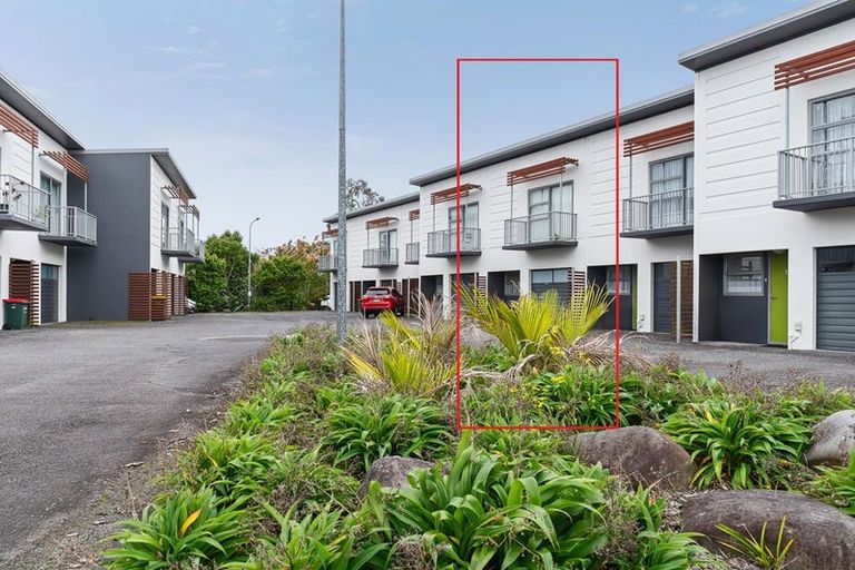 Photo of property in 12/38 Maratahu Street, Westown, New Plymouth, 4310