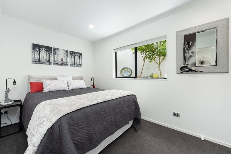 Photo of property in 4b Sunbrae Grove, Mount Maunganui, 3116