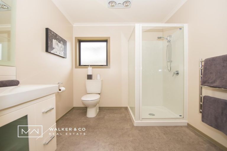 Photo of property in 7 Percy Kinsman Crescent, Riverstone Terraces, Upper Hutt, 5018