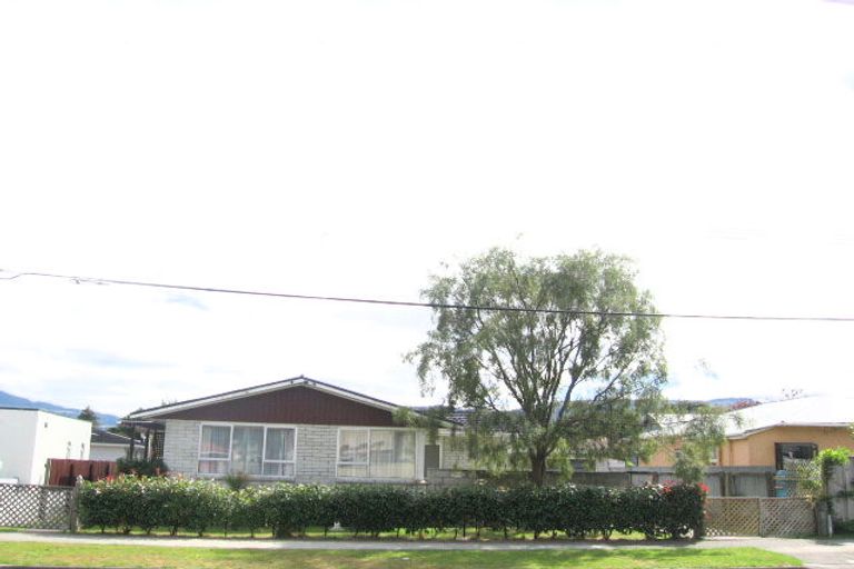 Photo of property in 2 Wilford Street, Wallaceville, Upper Hutt, 5018