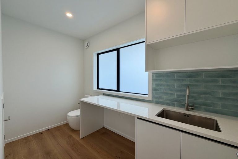 Photo of property in 6 Cranston Street, Torbay, Auckland, 0632