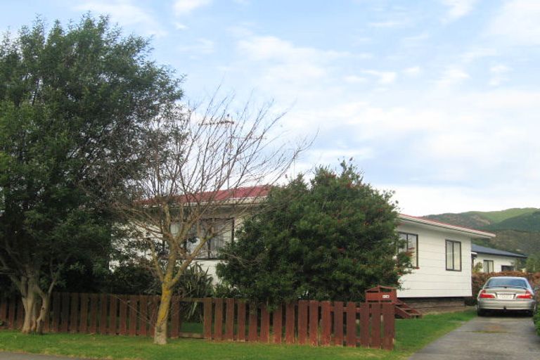 Photo of property in 42a Makarini Street, Paraparaumu, 5032