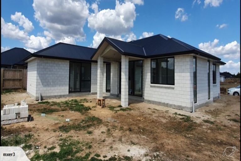 Photo of property in 18c Rose Leigh Drive, Cambridge, 3434