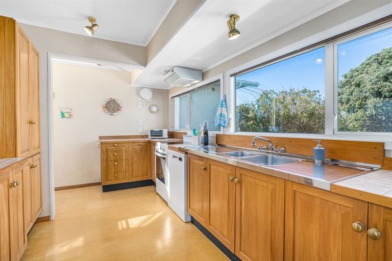 Photo of property in 91 Manly Street, Paraparaumu Beach, Paraparaumu, 5032