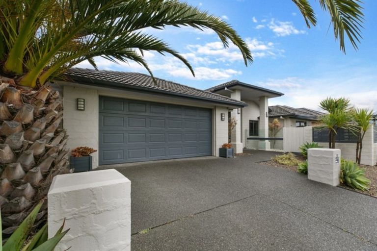 Photo of property in 42 Palazzo Drive, Papamoa Beach, Papamoa, 3118