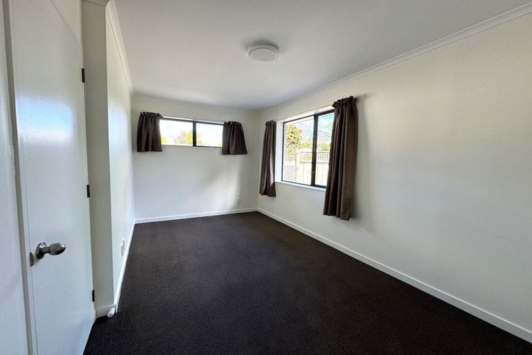 Photo of property in 7b Harrow Place, Hokowhitu, Palmerston North, 4410