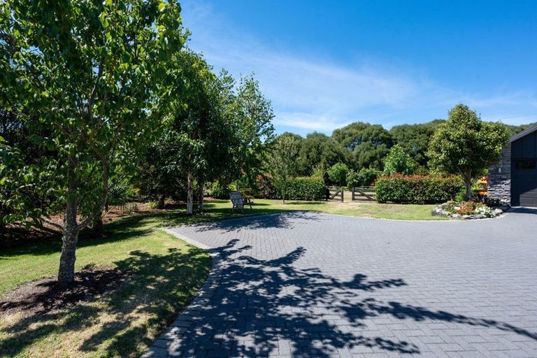 Photo of property in 36 Lacebark Drive, Kinloch, Taupo, 3377