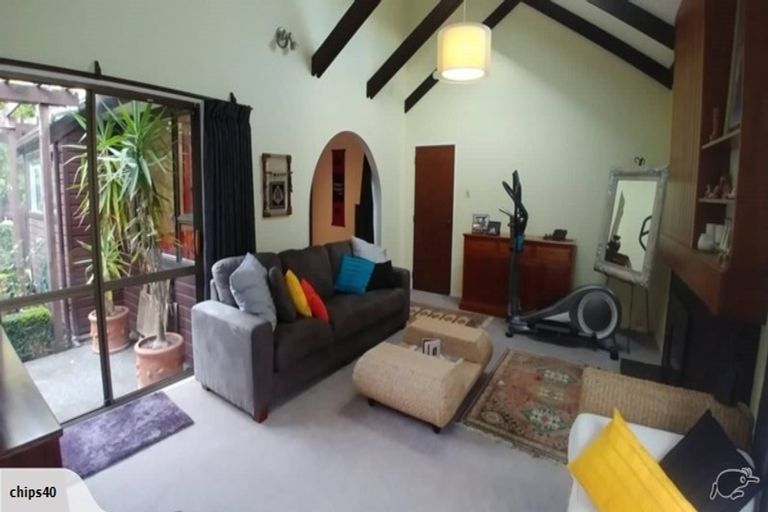 Photo of property in 70a Amapur Drive, Khandallah, Wellington, 6035