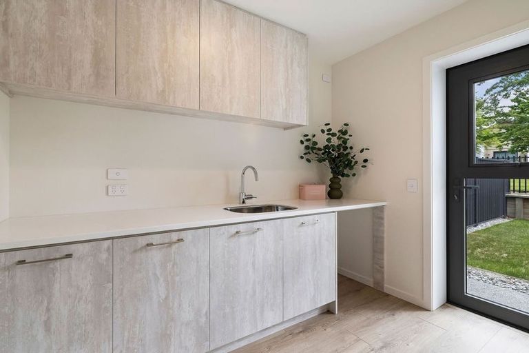 Photo of property in 28 Woods Crescent, Cromwell, 9310