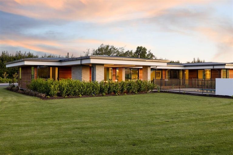 Photo of property in 22 Penberley Road, Prebbleton, 7676