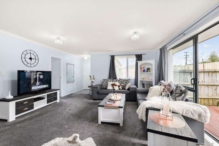 Photo of property in 5 Waitaua Street, Papakura, 2110