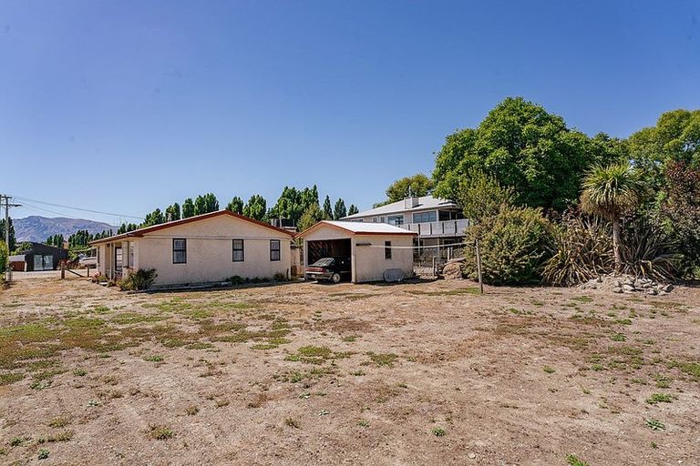 Photo of property in 18 Arklow Street, Albert Town, Wanaka, 9305