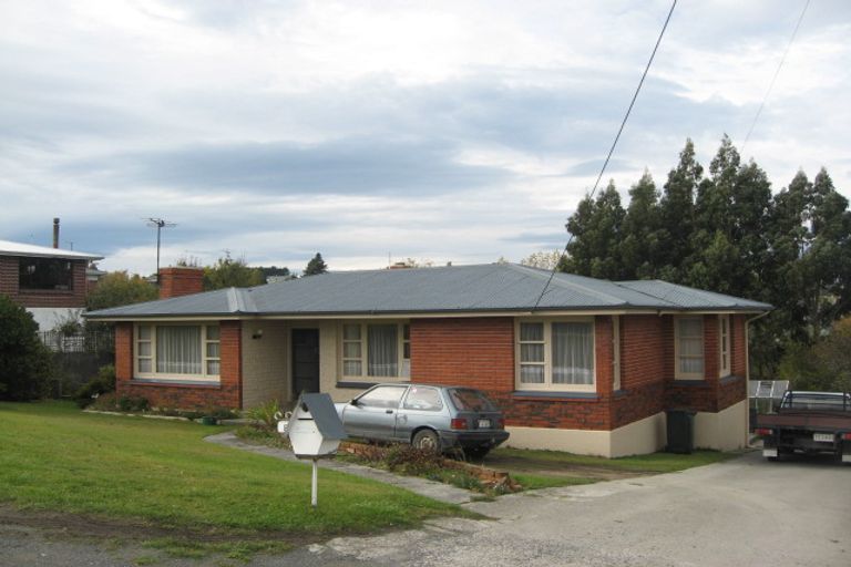Photo of property in 8 Essex Street, Balclutha, 9230