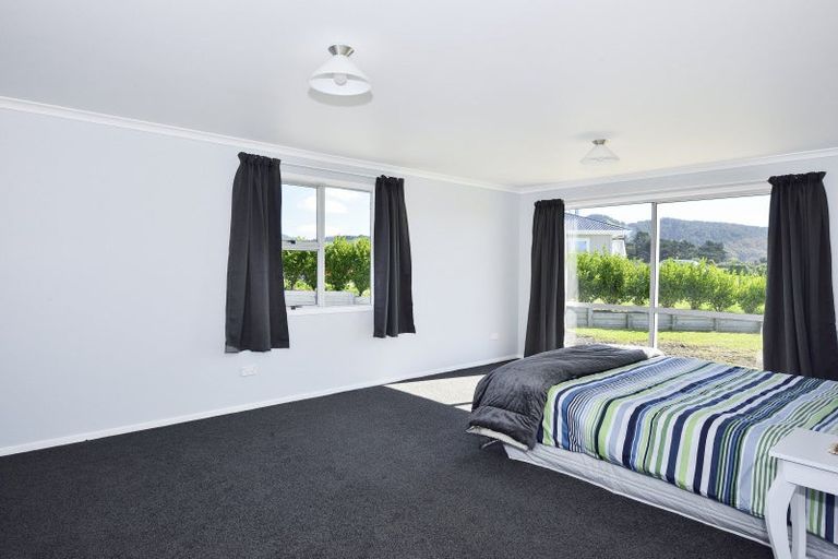 Photo of property in 4 Waihinahina Way, Mahia, 4198