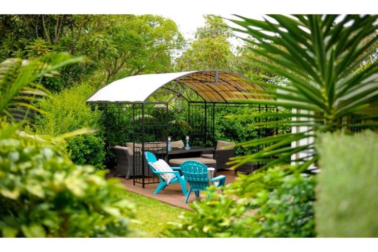 Photo of property in 11 Fairway Drive, Kerikeri, 0230