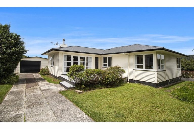 Photo of property in 27 Hinau Street, Tikipunga, Whangarei, 0112