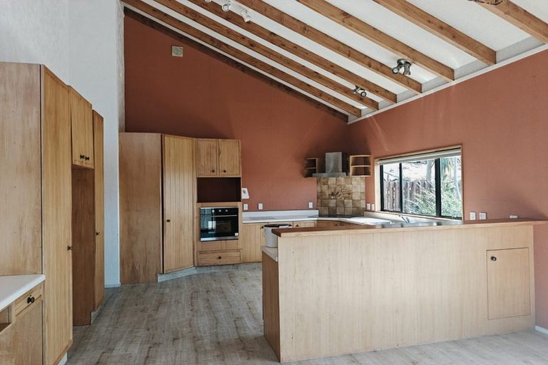 Photo of property in 43 Greenvalley Rise, Glenfield, Auckland, 0629