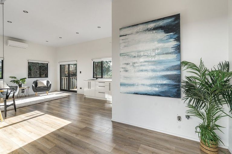 Photo of property in 115 Stanley Road, Glenfield, Auckland, 0629