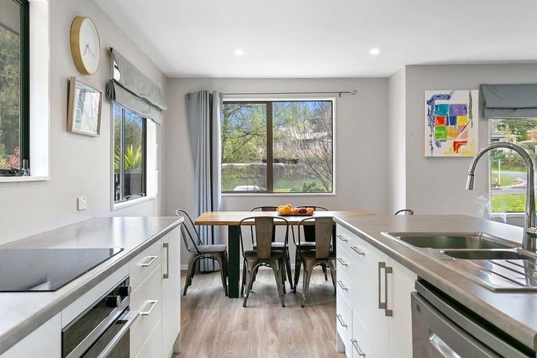 Photo of property in 90 Taharepa Road, Hilltop, Taupo, 3330