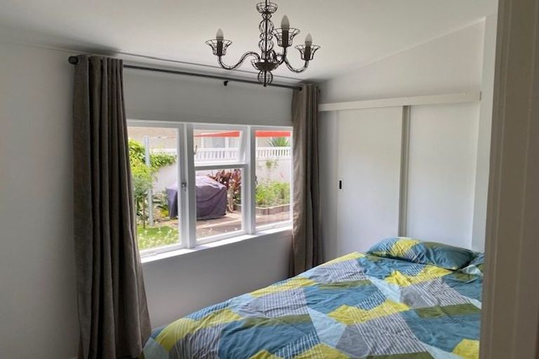 Photo of property in 8 Keith Sands Grove, Havelock North, 4130