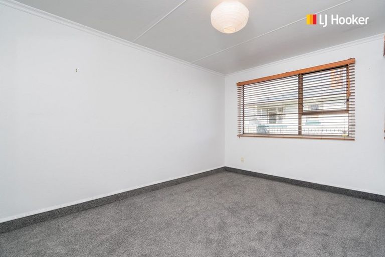 Photo of property in 165 Macandrew Road, South Dunedin, Dunedin, 9012