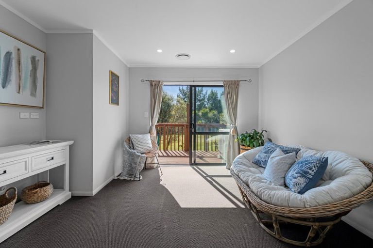 Photo of property in 24 Sauvignon Place, Pyes Pa, Tauranga, 3112