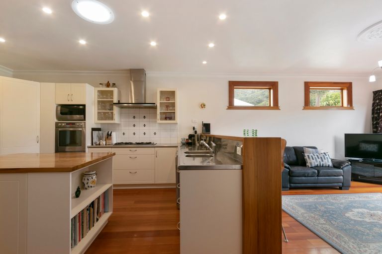Photo of property in 22 Burnside Street, Waterloo, Lower Hutt, 5011