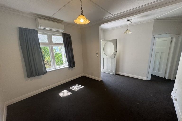Photo of property in 35 Adams Terrace, Aro Valley, Wellington, 6021