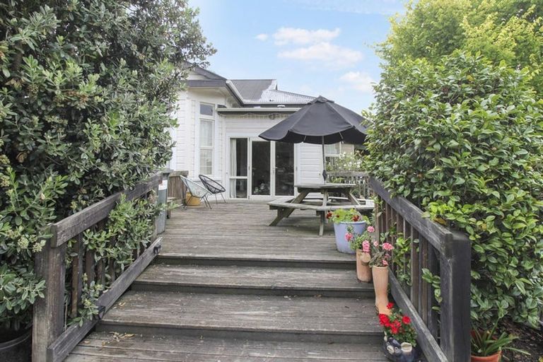 Photo of property in 156 Kawakawa Road, Feilding, 4775