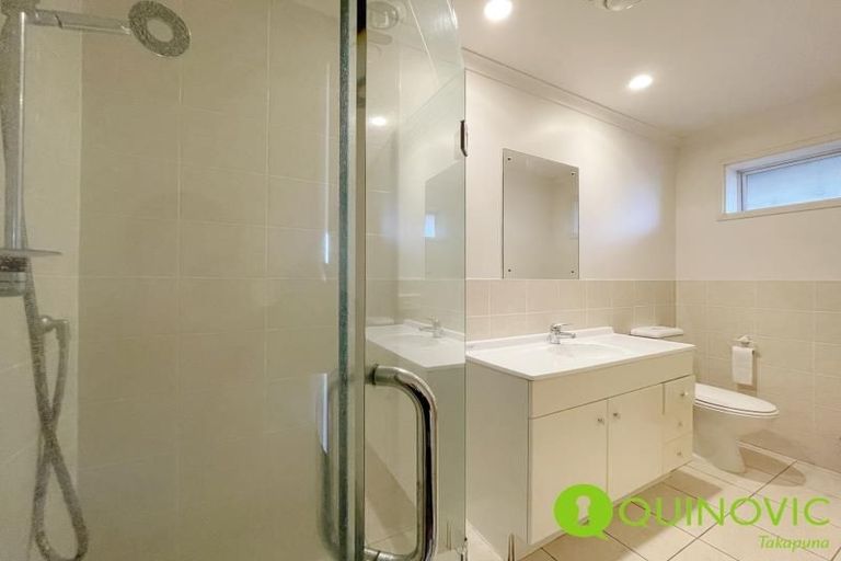 Photo of property in 28 Mulgan Way, Browns Bay, Auckland, 0630