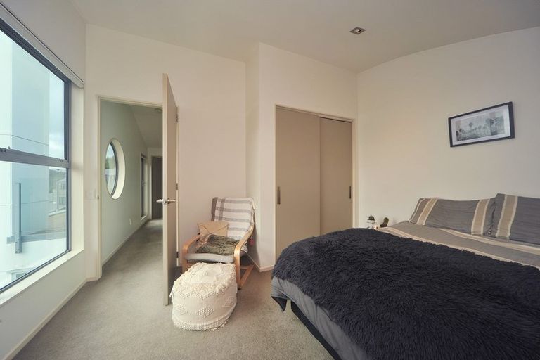 Photo of property in 218 Evans Bay Parade, Hataitai, Wellington, 6021