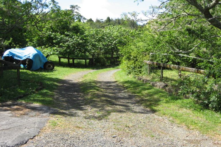 Photo of property in 37 Coalmine Road, Opaheke, Papakura, 2584