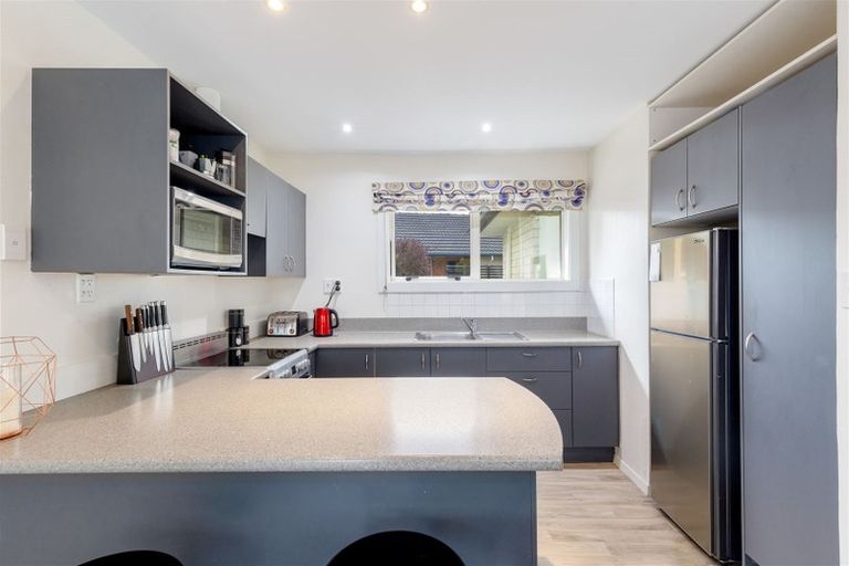 Photo of property in 102 Lowry Avenue, Redwood, Christchurch, 8051