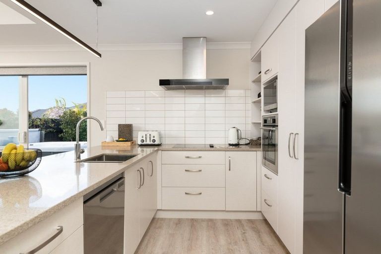 Photo of property in 26 Rotomanu Place, Pyes Pa, Tauranga, 3112