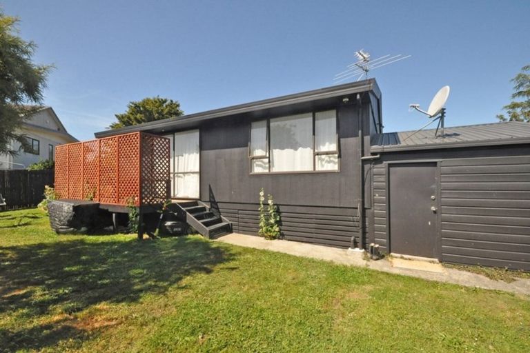 Photo of property in 1/79 Everglade Drive, Goodwood Heights, Auckland, 2105