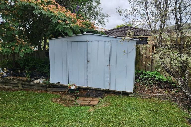 Photo of property in 3 Gregg Place, Sunnyvale, Auckland, 0612