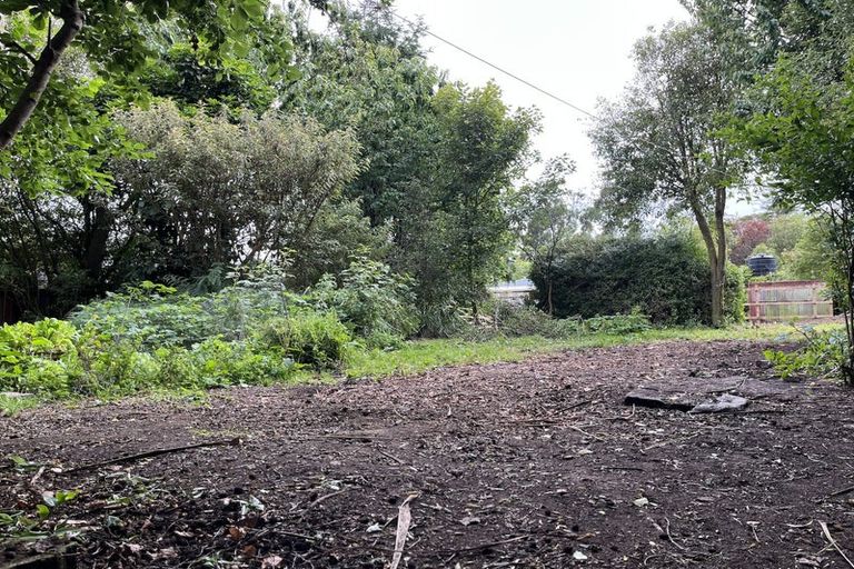 Photo of property in 1 Pitt Street, Waitati, 9085