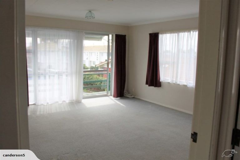 Photo of property in 43b Fulford Street, New Plymouth, 4310