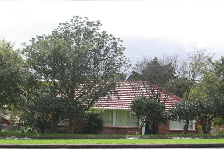 Photo of property in 1/10 Evans Road, Glen Eden, Auckland, 0602