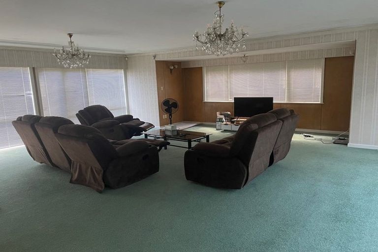 Photo of property in 14a Carnoustie Drive, Wattle Downs, Auckland, 2103