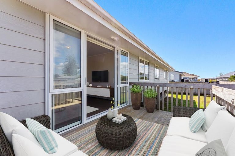 Photo of property in 13a Springs Road, Parakai, 0830